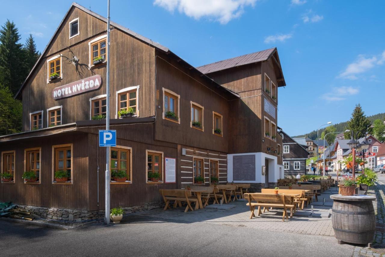 Hotel Hvezda Pec pod Sněžkou Eksteriør billede