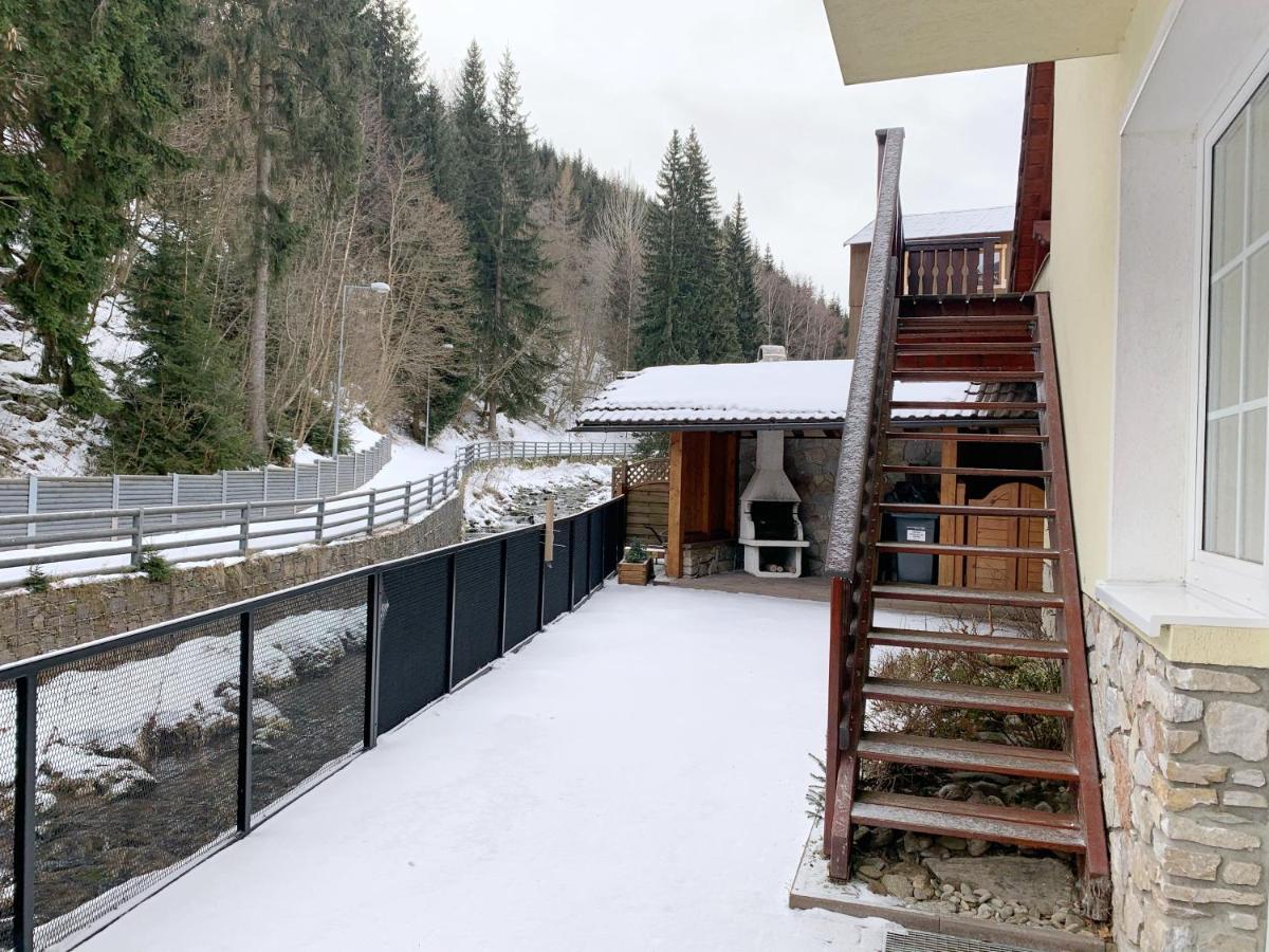 Hotel Hvezda Pec pod Sněžkou Eksteriør billede