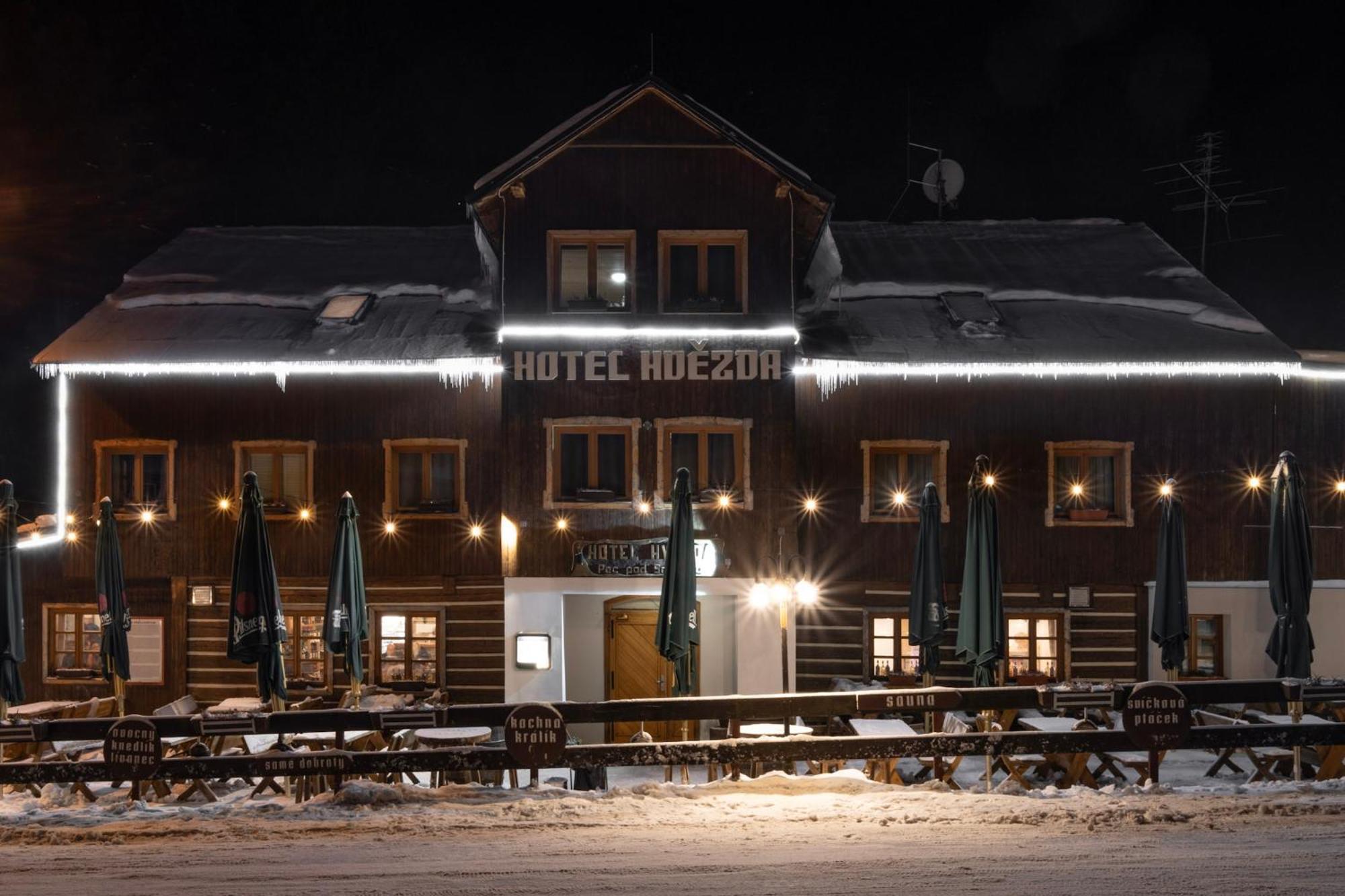 Hotel Hvezda Pec pod Sněžkou Eksteriør billede