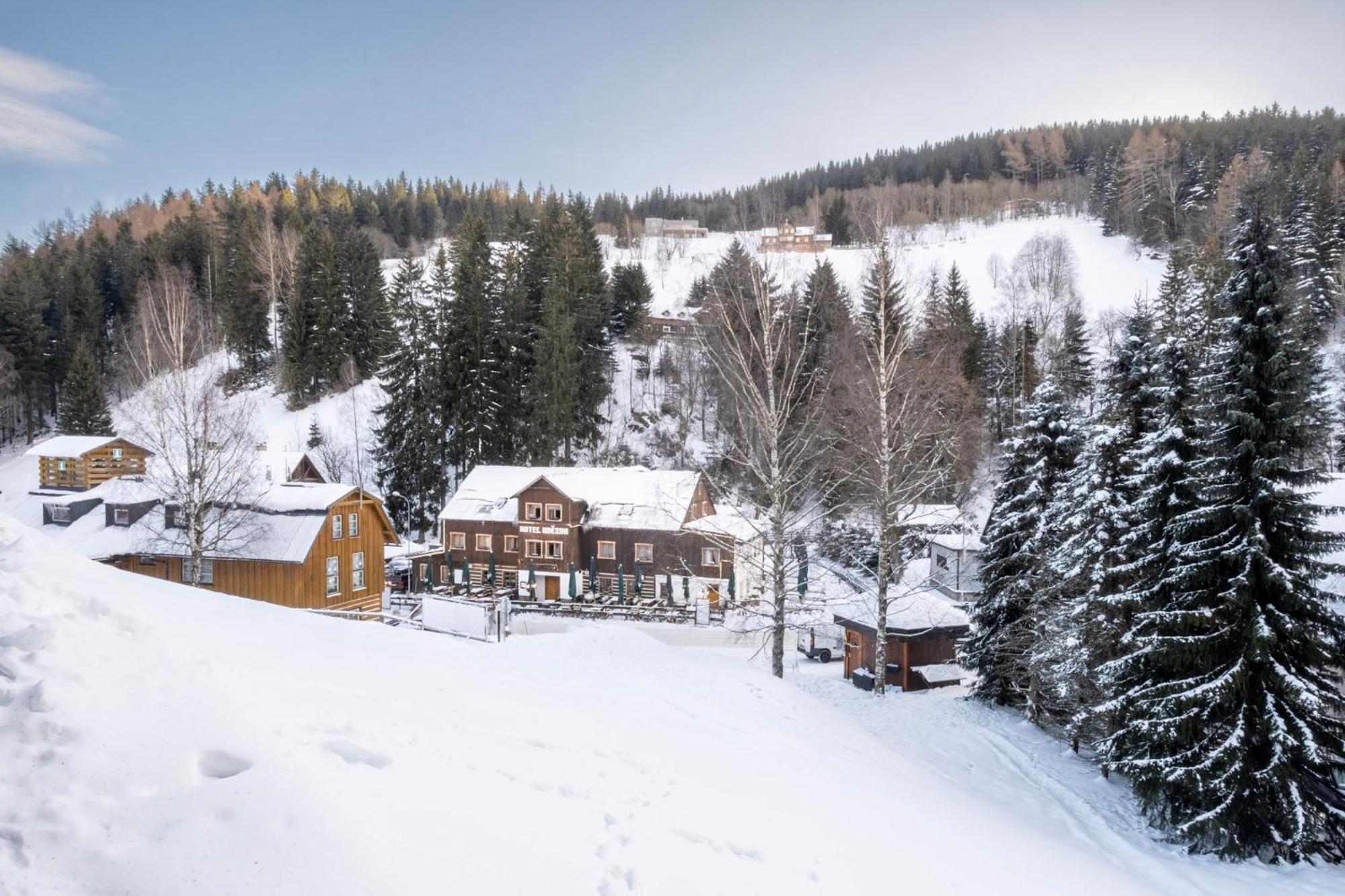 Hotel Hvezda Pec pod Sněžkou Eksteriør billede